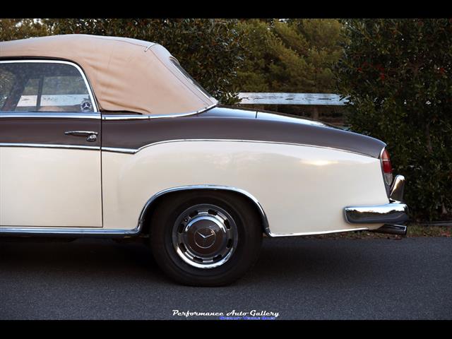 1957 Mercedes-Benz 220s Cabrio   - Photo 8 - Rockville, MD 20850