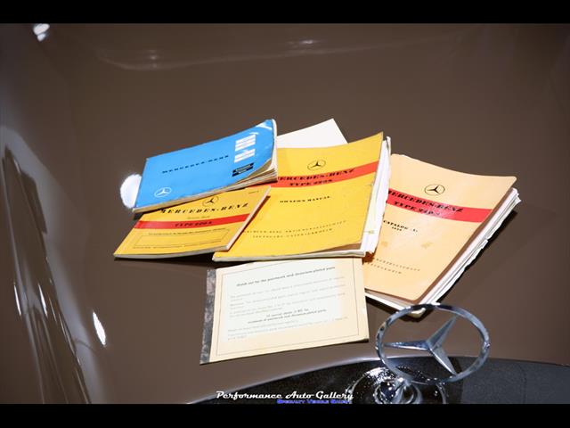 1957 Mercedes-Benz 220s Cabrio   - Photo 56 - Rockville, MD 20850