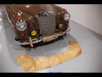 1957 Mercedes-Benz 220s Cabrio   - Photo 22 - Rockville, MD 20850