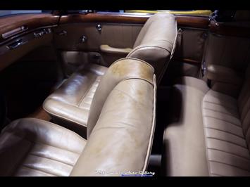 1957 Mercedes-Benz 220s Cabrio   - Photo 52 - Rockville, MD 20850