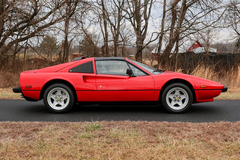 1985 Ferrari 308 GTS Quattrovalvole   - Photo 8 - Rockville, MD 20850