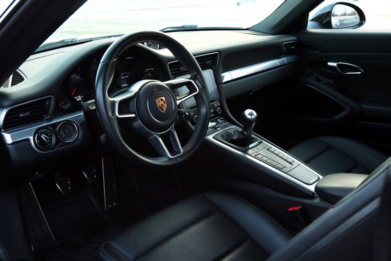 2017 Porsche 911 Carrera 7-Speed   - Photo 45 - Rockville, MD 20850