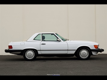 1988 Mercedes-Benz 560-Class 560 SL   - Photo 8 - Rockville, MD 20850