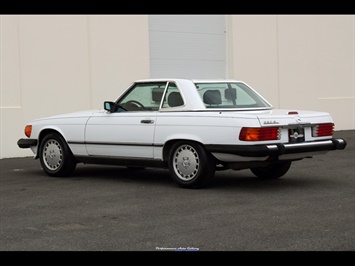 1988 Mercedes-Benz 560-Class 560 SL   - Photo 9 - Rockville, MD 20850