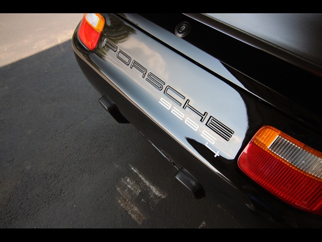 1987 Porsche 928 S4   - Photo 18 - Rockville, MD 20850