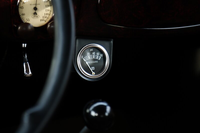 1934 Ford Tudor Sedan Fordor Deluxe V8   - Photo 76 - Rockville, MD 20850