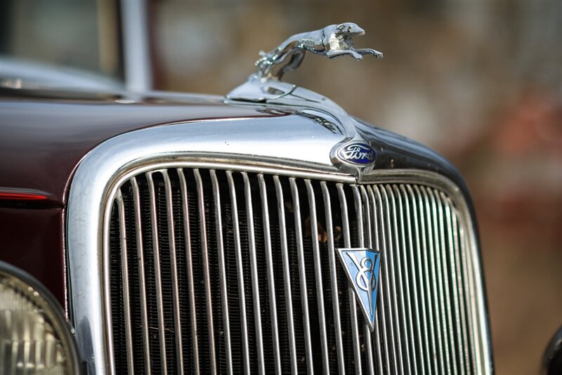 1934 Ford Tudor Sedan Fordor Deluxe V8   - Photo 37 - Rockville, MD 20850