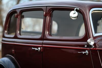 1934 Ford Tudor Sedan Fordor Deluxe V8   - Photo 39 - Rockville, MD 20850