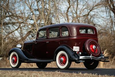 1934 Ford Tudor Sedan Fordor Deluxe V8   - Photo 14 - Rockville, MD 20850