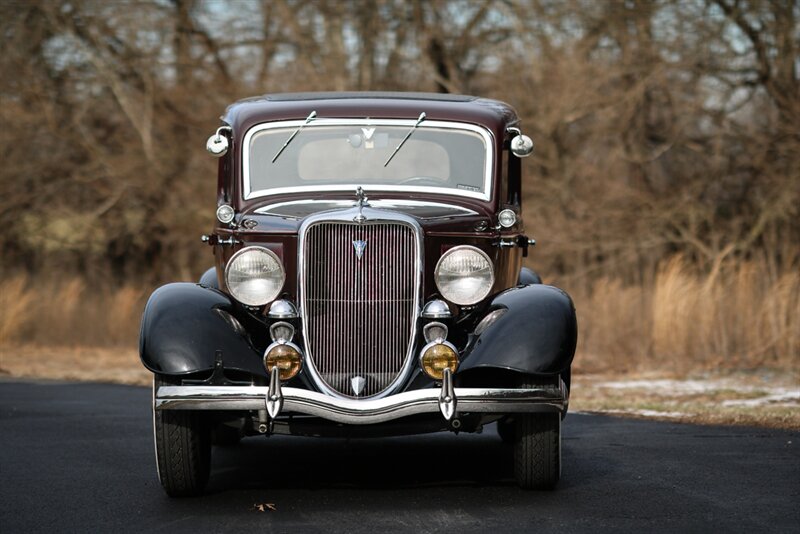 1934 Ford Tudor Sedan Fordor Deluxe V8   - Photo 5 - Rockville, MD 20850