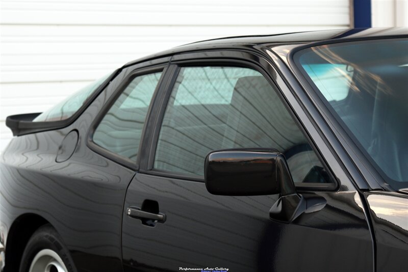 1988 Porsche 944 Turbo   - Photo 28 - Rockville, MD 20850