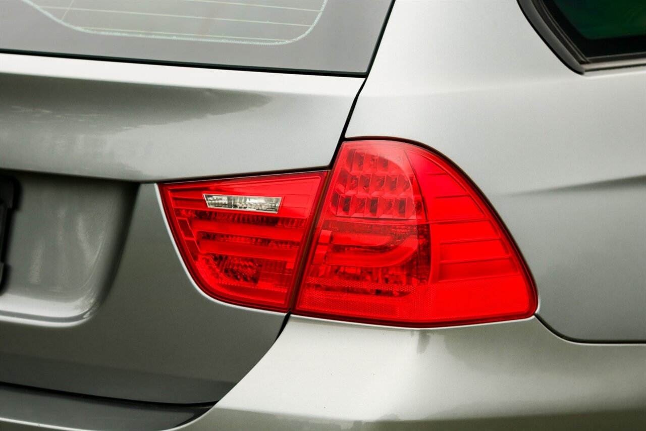2010 Bmw 328i xDrive photo 36