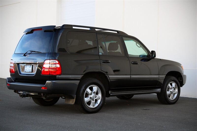 2004 Toyota Land Cruiser   - Photo 25 - Rockville, MD 20850