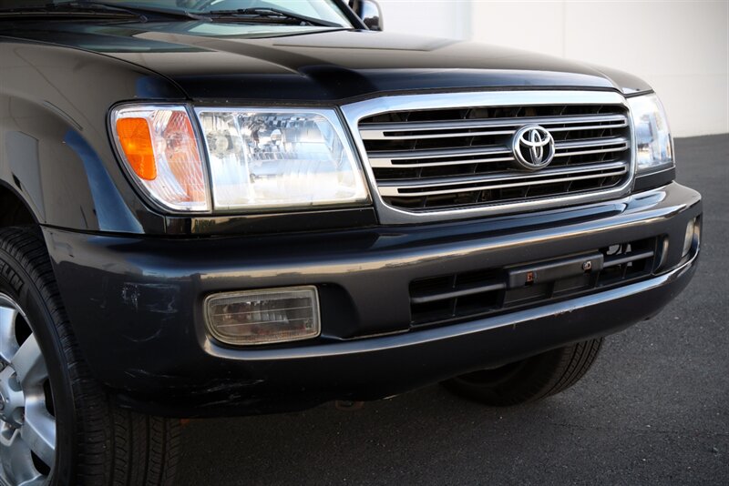 2004 Toyota Land Cruiser   - Photo 35 - Rockville, MD 20850