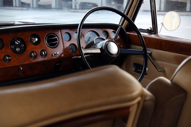 1967 Bentley T1 Sedan   - Photo 2 - Rockville, MD 20850