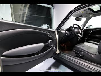 2009 MINI Cooper Clubman   - Photo 22 - Rockville, MD 20850