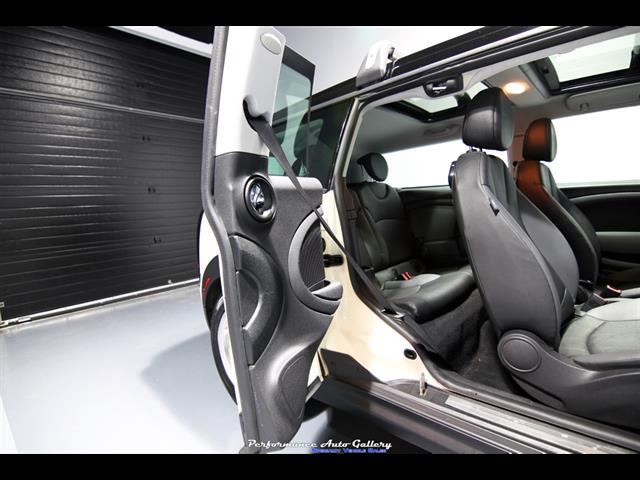 2009 MINI Cooper Clubman   - Photo 18 - Rockville, MD 20850