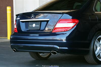 2008 Mercedes-Benz C 300 Sport  6-Speed Manual - Photo 35 - Rockville, MD 20850