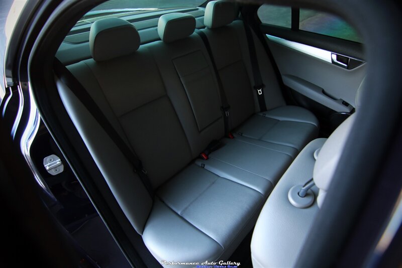 2008 Mercedes-Benz C 300 Sport  6-Speed Manual - Photo 54 - Rockville, MD 20850