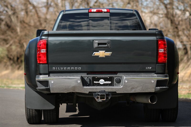 2019 Chevrolet Silverado 3500 LTZ  Dually 4WD - Photo 10 - Rockville, MD 20850