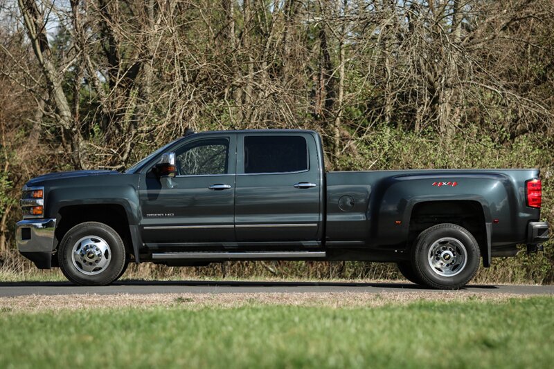 2019 Chevrolet Silverado 3500 LTZ  Dually 4WD - Photo 17 - Rockville, MD 20850