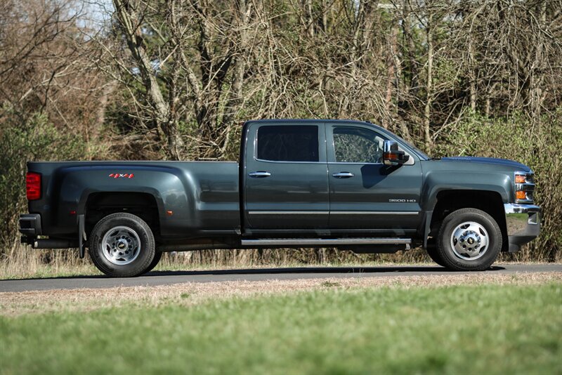 2019 Chevrolet Silverado 3500 LTZ  Dually 4WD - Photo 18 - Rockville, MD 20850