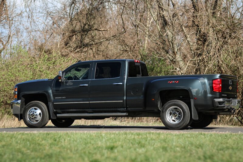 2019 Chevrolet Silverado 3500 LTZ  Dually 4WD - Photo 11 - Rockville, MD 20850