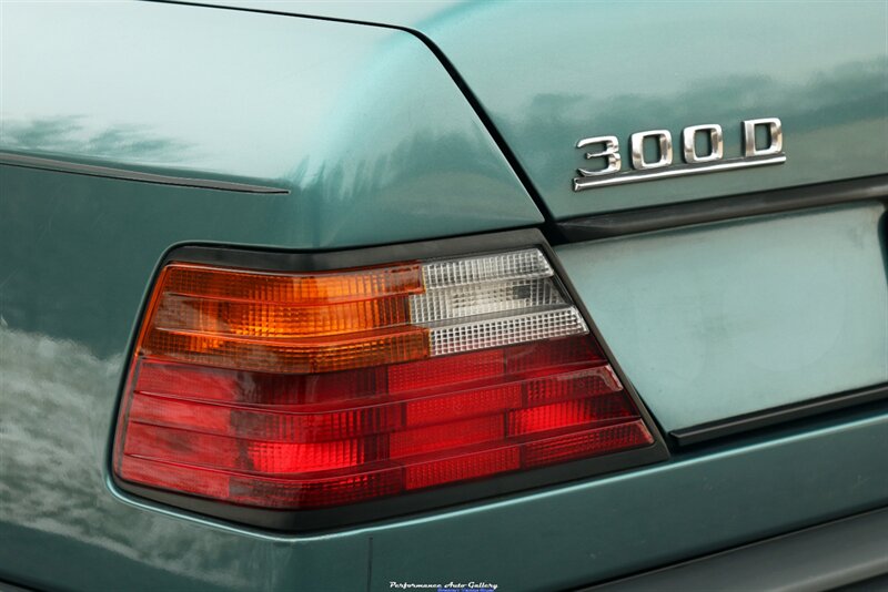 1987 Mercedes-Benz 300 D  Turbo - Photo 52 - Rockville, MD 20850