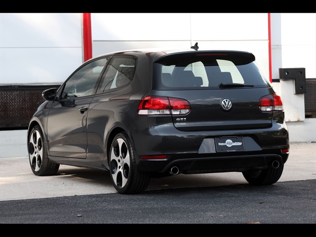 2011 Volkswagen GTI   - Photo 6 - Rockville, MD 20850