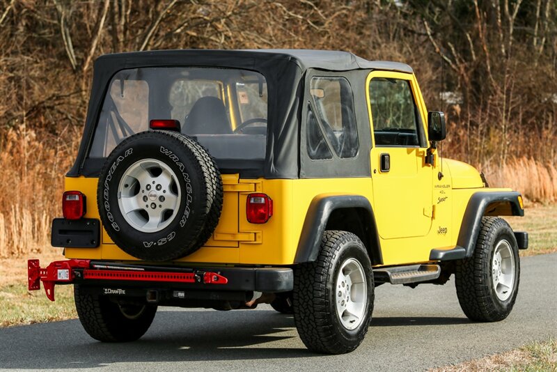 2000 Jeep Wrangler 4.0 Sport 2dr   - Photo 2 - Rockville, MD 20850