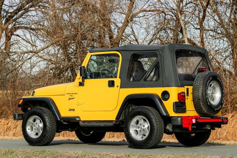 2000 Jeep Wrangler 4.0 Sport 2dr   - Photo 13 - Rockville, MD 20850