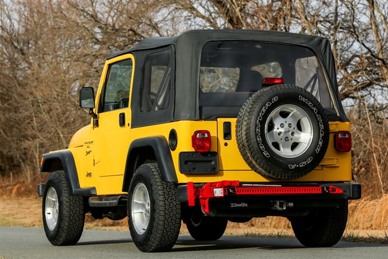 2000 Jeep Wrangler 4.0 Sport 2dr   - Photo 4 - Rockville, MD 20850