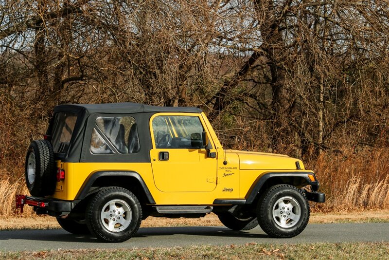 2000 Jeep Wrangler 4.0 Sport 2dr   - Photo 12 - Rockville, MD 20850