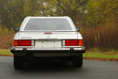 1988 Mercedes-Benz 560-Class 560 SL   - Photo 8 - Rockville, MD 20850