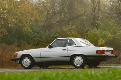 1988 Mercedes-Benz 560-Class 560 SL   - Photo 10 - Rockville, MD 20850