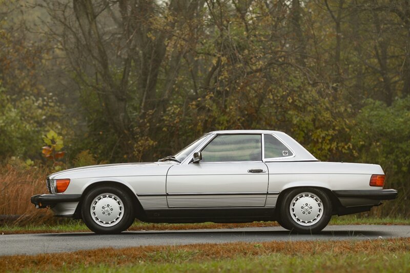 1988 Mercedes-Benz 560-Class 560 SL   - Photo 14 - Rockville, MD 20850