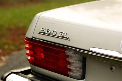 1988 Mercedes-Benz 560-Class 560 SL   - Photo 17 - Rockville, MD 20850