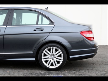 2008 Mercedes-Benz C 300 Sport Sedan  6-Speed - Photo 13 - Rockville, MD 20850