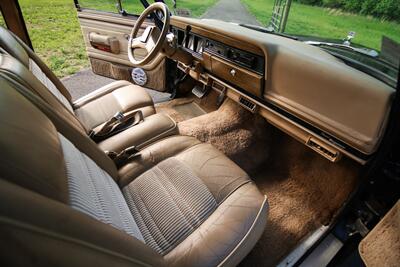 1989 Jeep Grand Wagoneer 4dr   - Photo 53 - Rockville, MD 20850