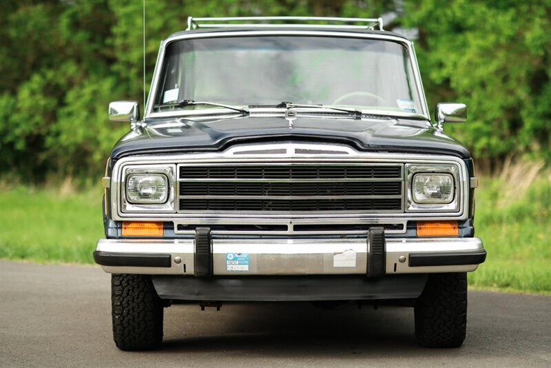 1989 Jeep Grand Wagoneer 4dr   - Photo 4 - Rockville, MD 20850