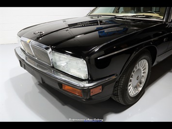 1994 Jaguar XJ12   - Photo 13 - Rockville, MD 20850