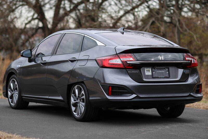 2018 Honda Clarity Plug-In Hybrid Touring   - Photo 8 - Rockville, MD 20850