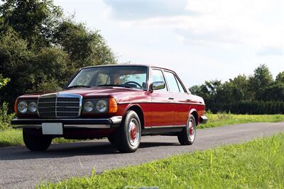 1978 Mercedes-Benz 300D   - Photo 12 - Rockville, MD 20850