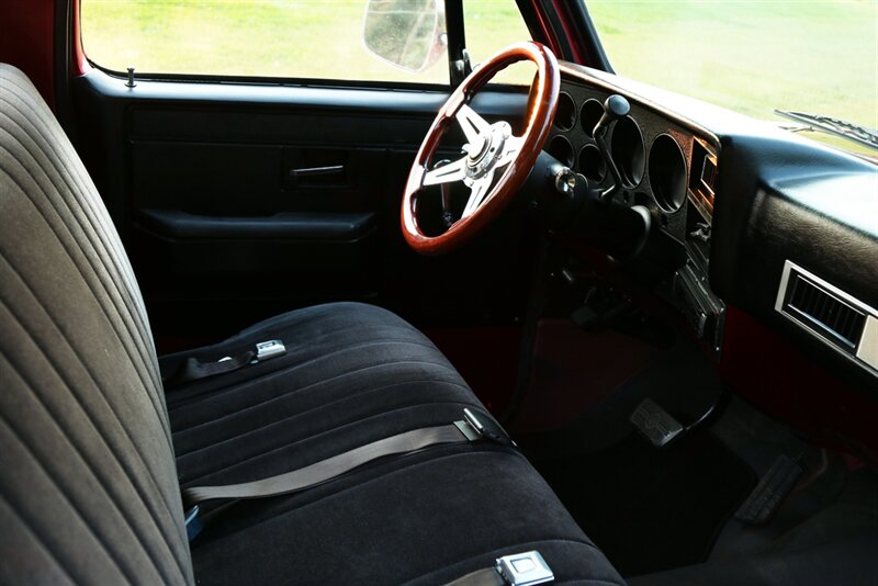 1987 Chevrolet R/V 10 Series R10 (C10 Squarebody)   - Photo 3 - Rockville, MD 20850