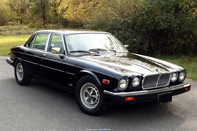 1984 Jaguar XJ8 XJ6 Vanden Plas Series III   - Photo 21 - Rockville, MD 20850