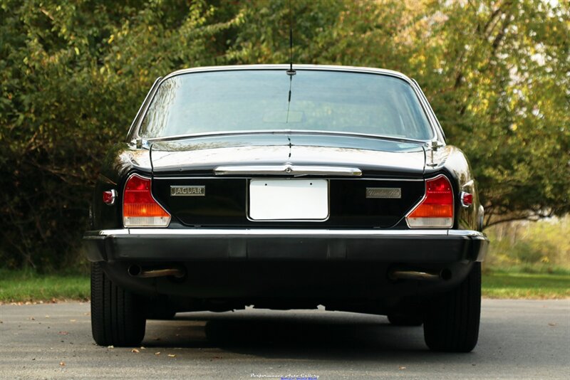 1984 Jaguar XJ8 XJ6 Vanden Plas Series III   - Photo 26 - Rockville, MD 20850