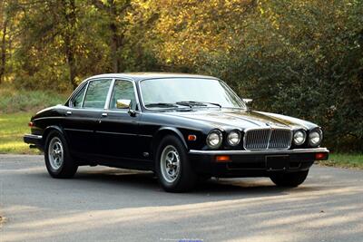 1984 Jaguar XJ8 XJ6 Vanden Plas Series III   - Photo 1 - Rockville, MD 20850