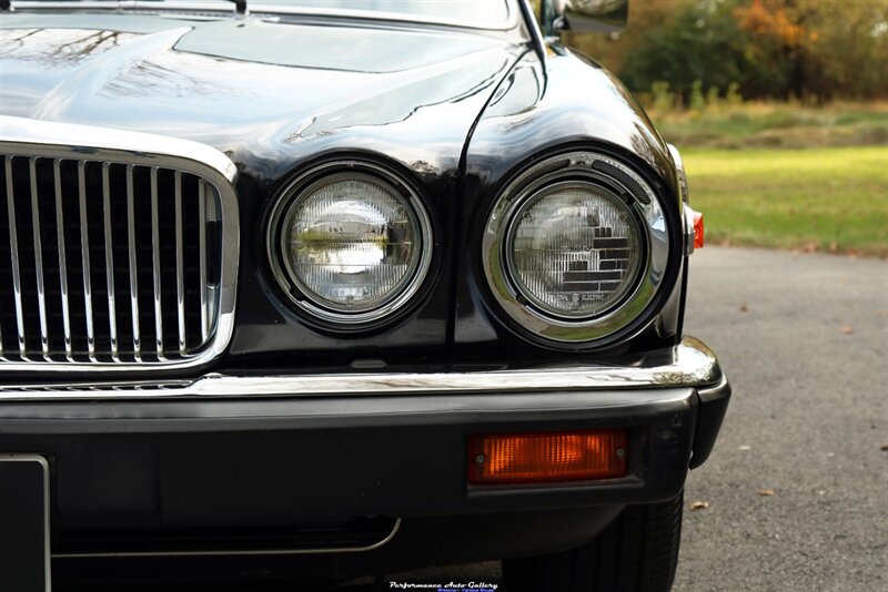 1984 Jaguar XJ8 XJ6 Vanden Plas Series III   - Photo 48 - Rockville, MD 20850