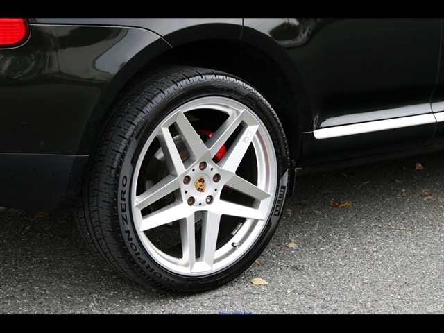 2006 Porsche Cayenne Turbo   - Photo 38 - Rockville, MD 20850