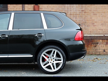 2006 Porsche Cayenne Turbo   - Photo 15 - Rockville, MD 20850